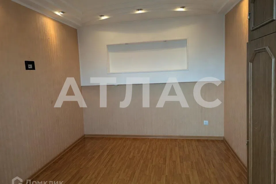 Продаётся 3-комнатная квартира, 57.5 м²