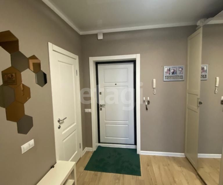 Продаётся 3-комнатная квартира, 82 м²