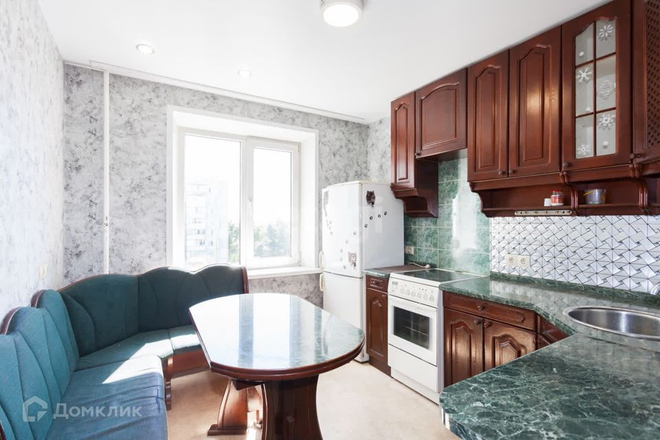 Продаётся 4-комнатная квартира, 77.8 м²