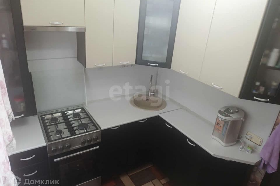 Продаётся 3-комнатная квартира, 60.5 м²