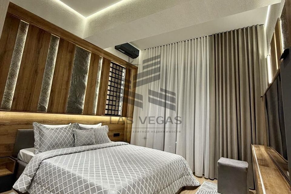 Сдаётся 3-комнатная квартира, 98 м²