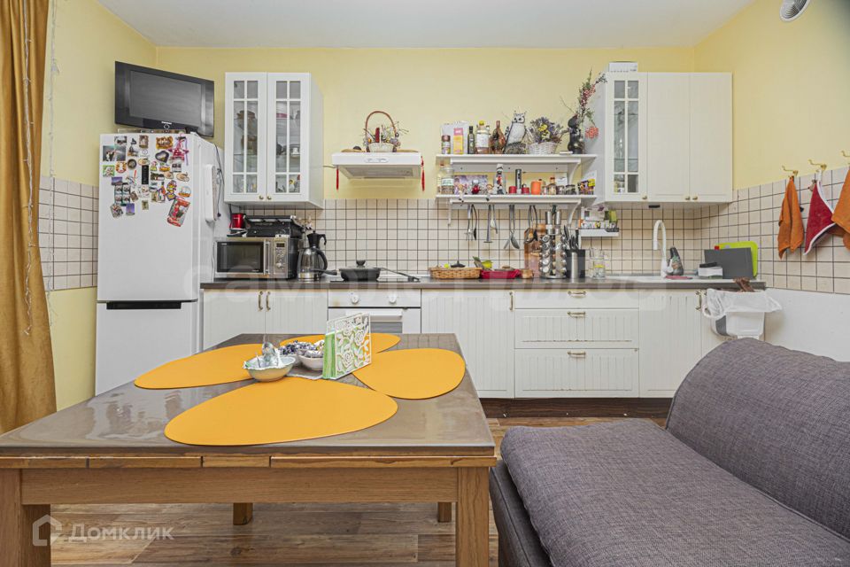 Продаётся 2-комнатная квартира, 72.9 м²