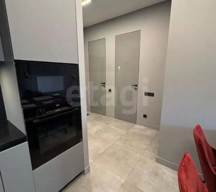 Продаётся 2-комнатная квартира, 53 м²