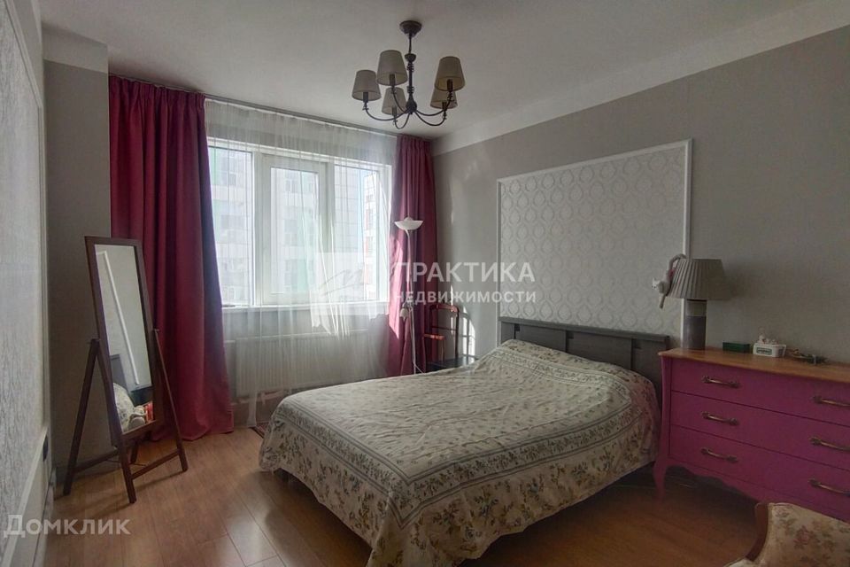 Продаётся 4-комнатная квартира, 124.6 м²