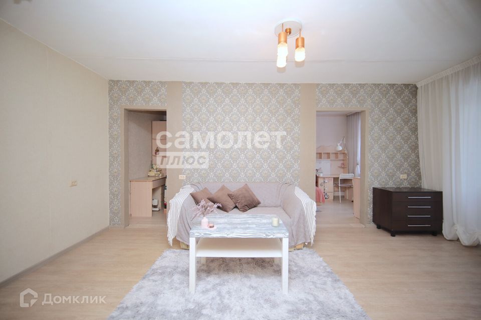Продаётся 2-комнатная квартира, 42.7 м²