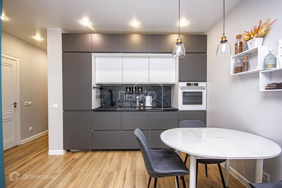 Продаётся 3-комнатная квартира, 61.3 м²