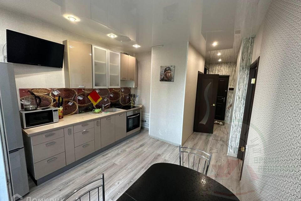 Продаётся 1-комнатная квартира, 41.6 м²