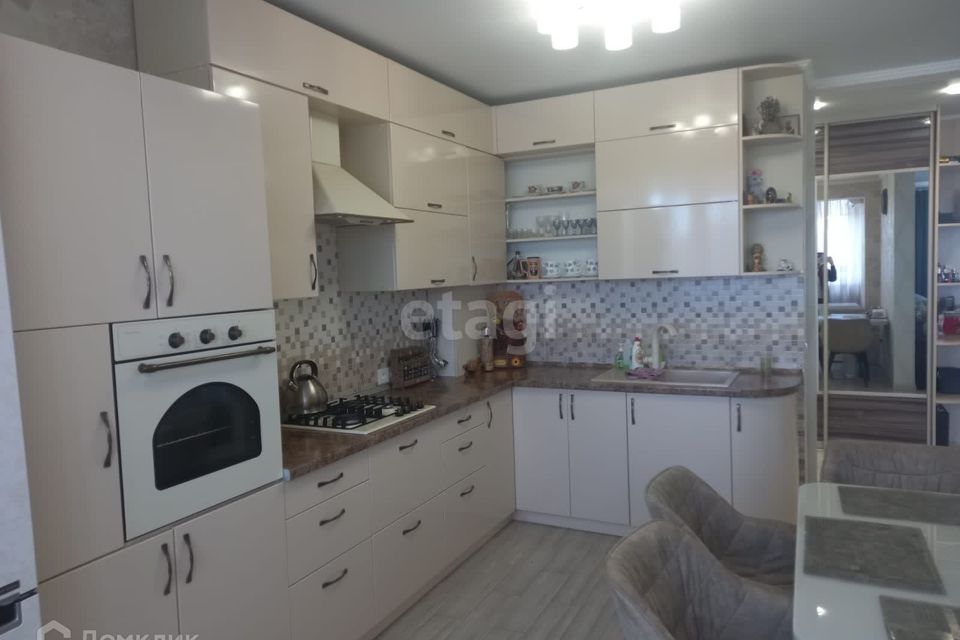 Продаётся 2-комнатная квартира, 53.3 м²