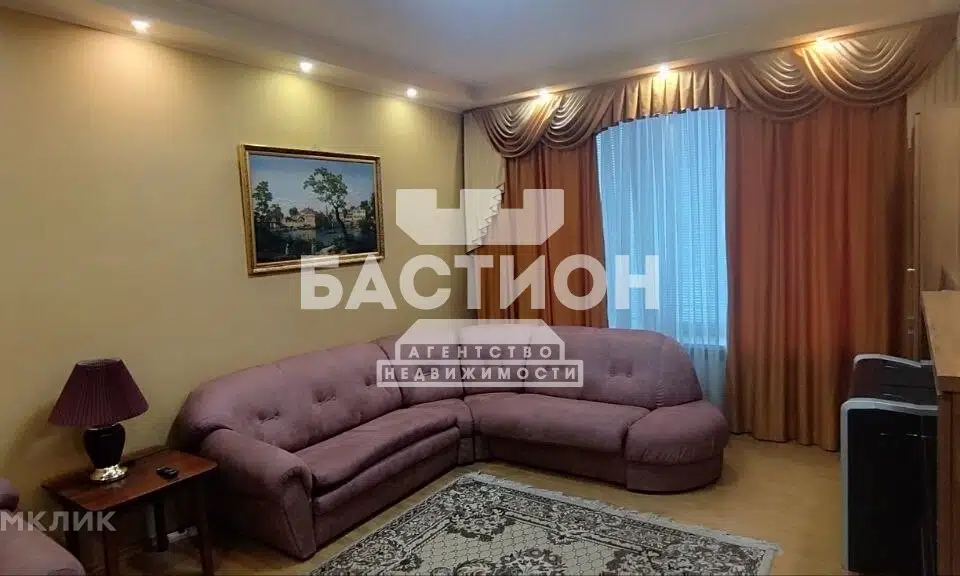 Продаётся 4-комнатная квартира, 90 м²