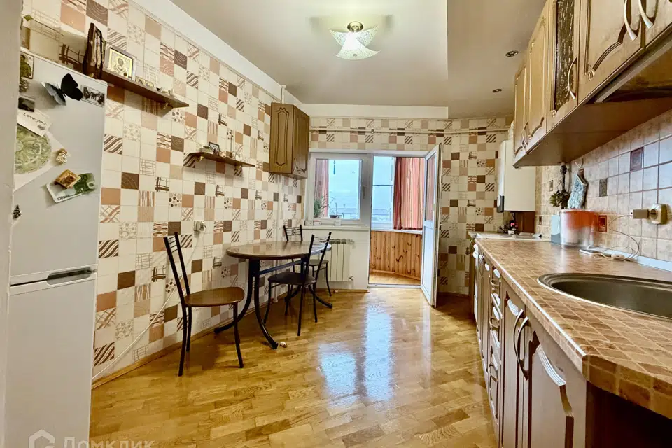 Продаётся 1-комнатная квартира, 42.6 м²