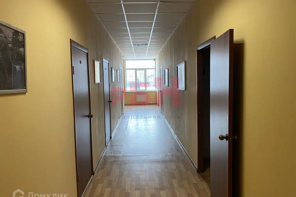 Сдаётся офис, 375.9 м²