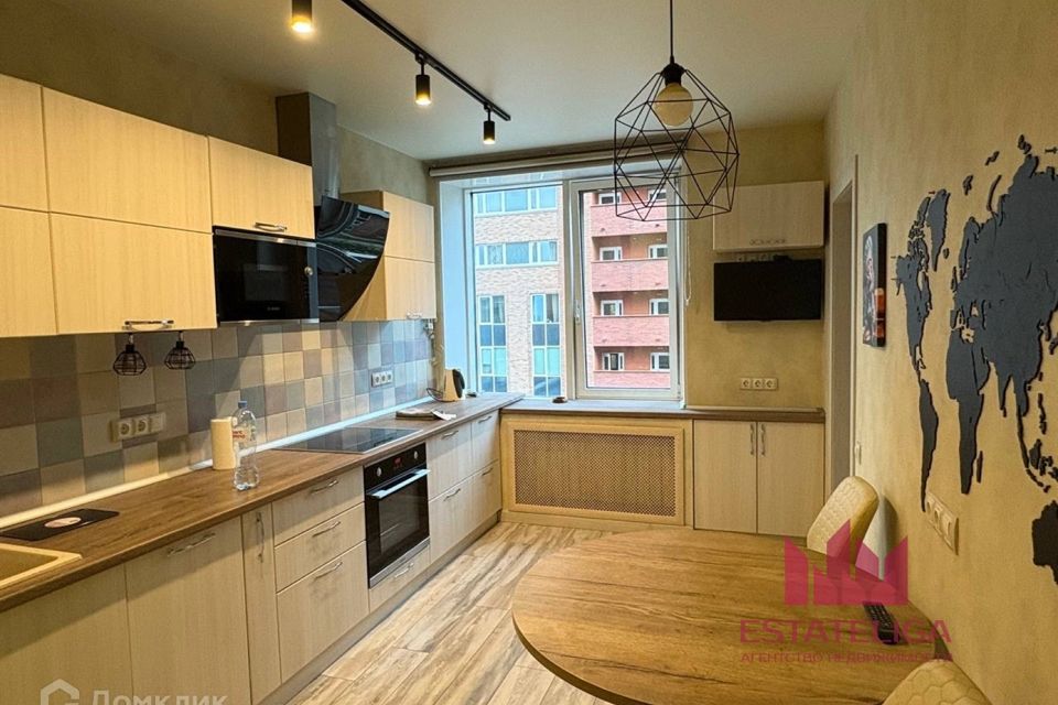 Сдаётся 2-комнатная квартира, 58.3 м²