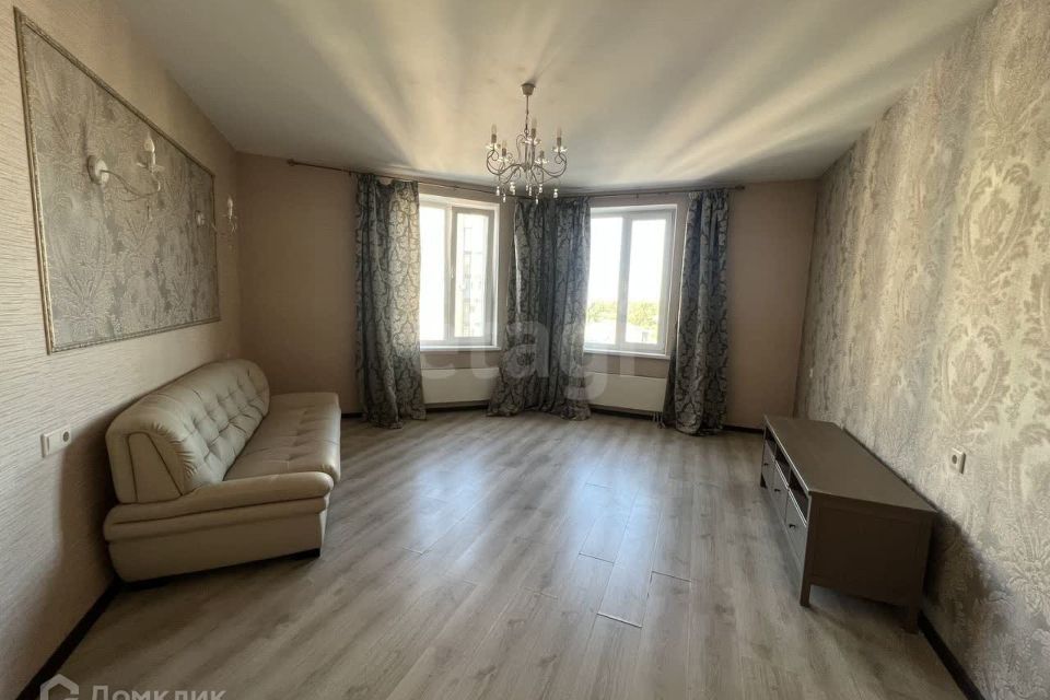 Сдаётся 2-комнатная квартира, 60 м²