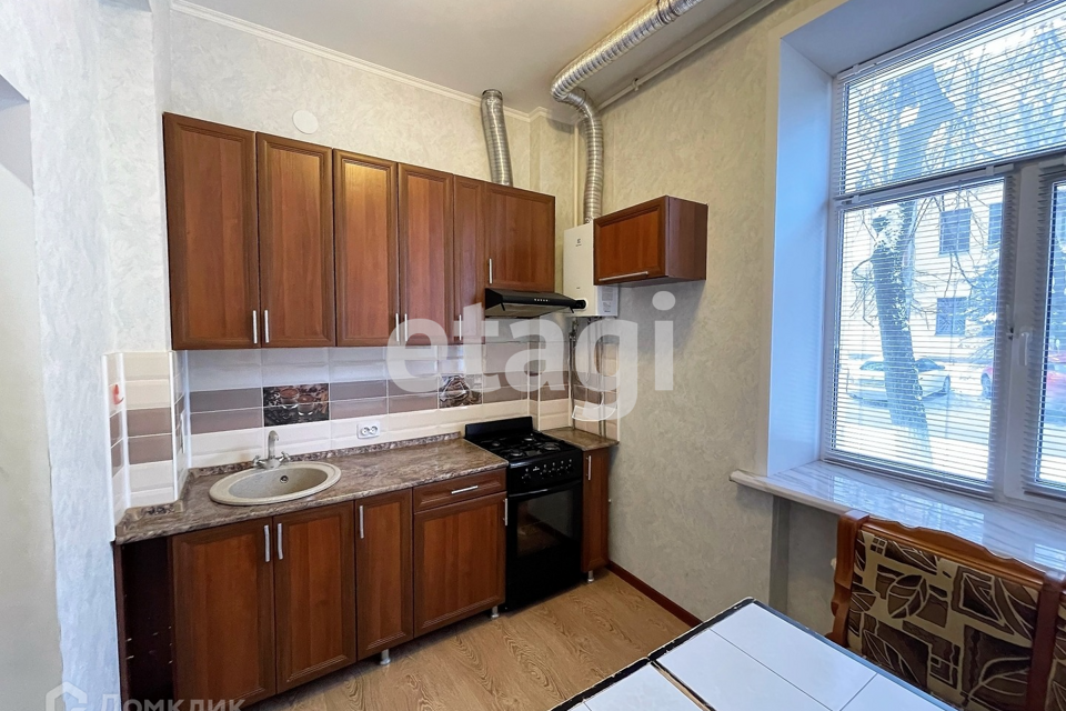 Продаётся 3-комнатная квартира, 46 м²