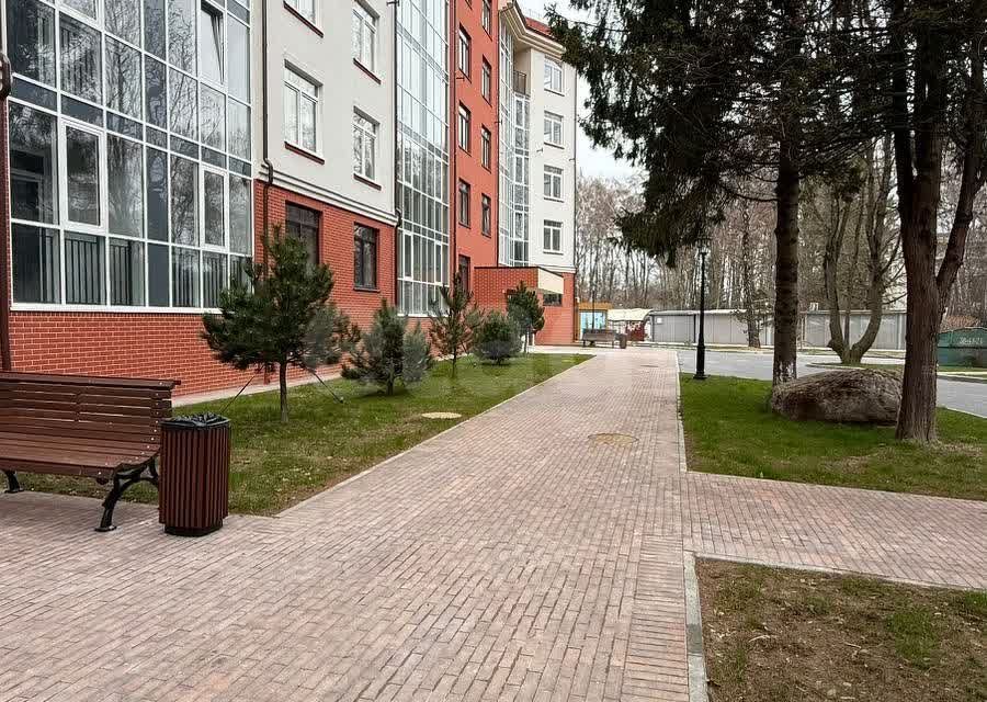 Продаётся 2-комнатная квартира, 65.2 м²