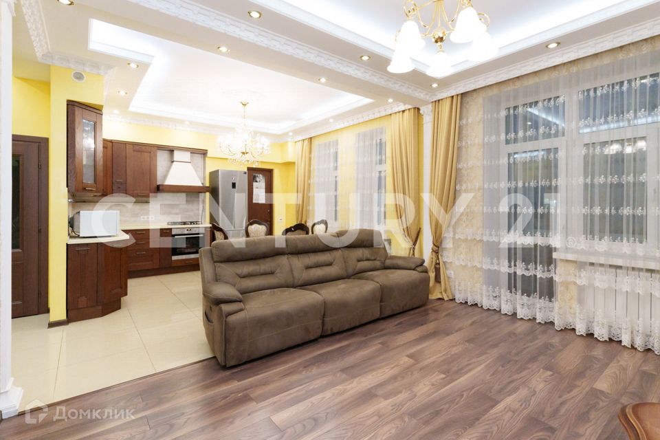 Продаётся 3-комнатная квартира, 94 м²