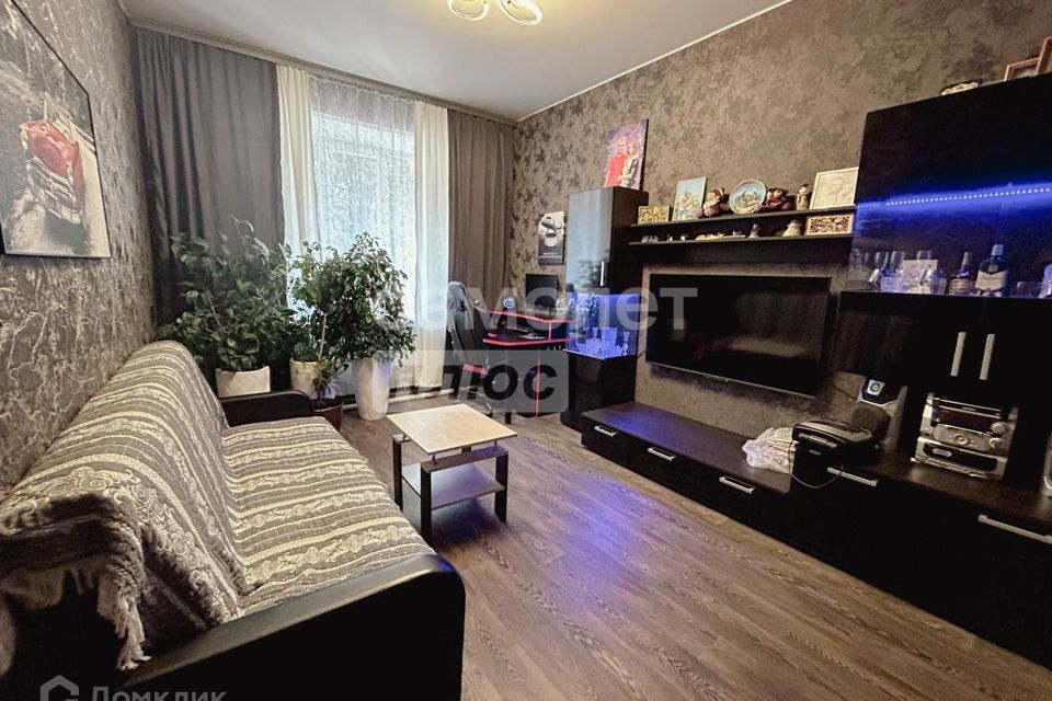 Продаётся 3-комнатная квартира, 58.5 м²