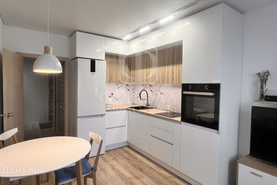 Продаётся 2-комнатная квартира, 62.5 м²
