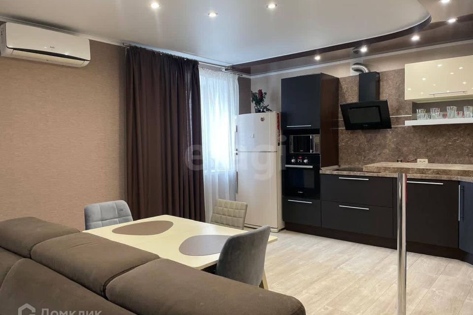 Продаётся 2-комнатная квартира, 56.4 м²