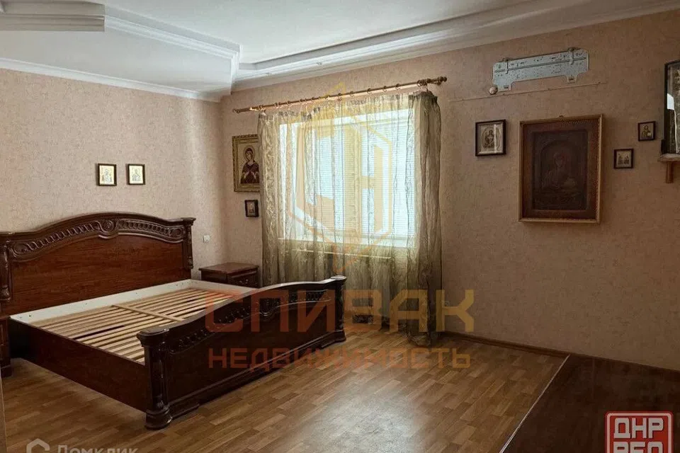 Продаётся 3-этажный дом, 212 м²
