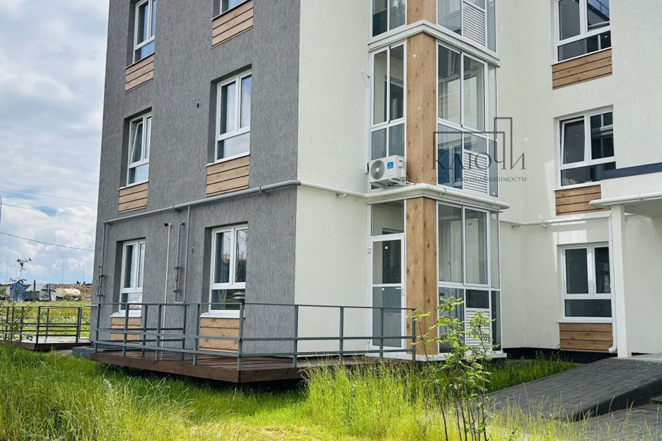 Продаётся 1-комнатная квартира, 43 м²