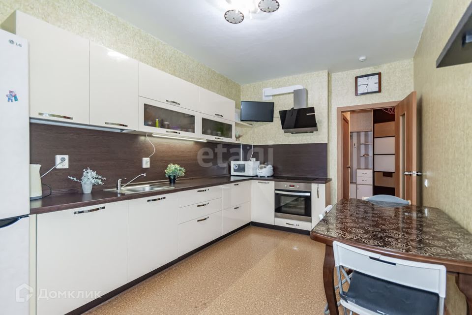 Продаётся 3-комнатная квартира, 79.6 м²