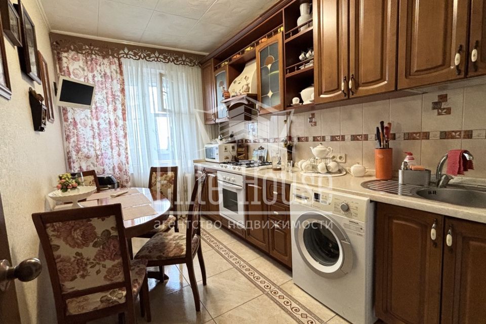 Продаётся 3-комнатная квартира, 65.6 м²