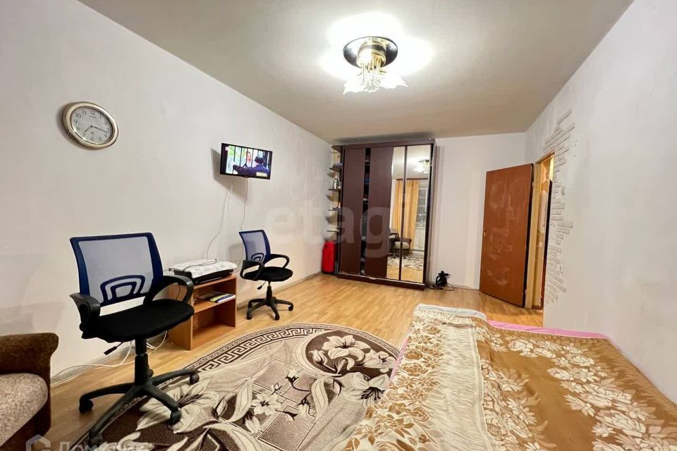 Продаётся 1-комнатная квартира, 38.3 м²