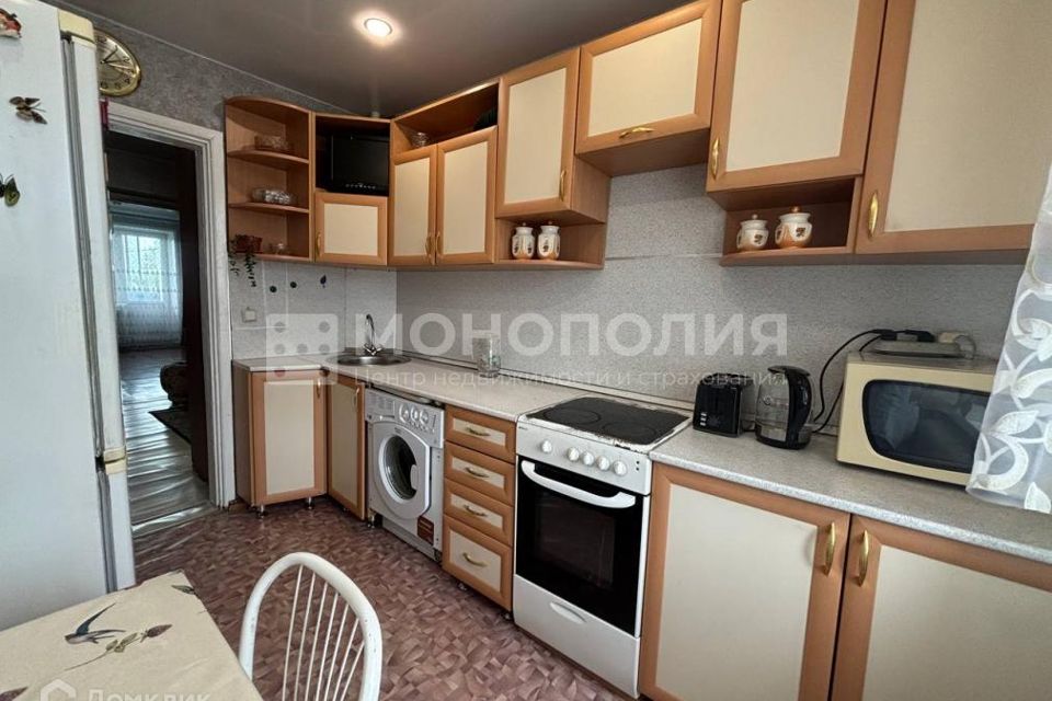 Продаётся 3-комнатная квартира, 58.3 м²