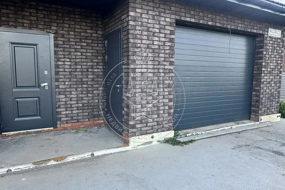Продаётся 2-этажный дом, 220 м²