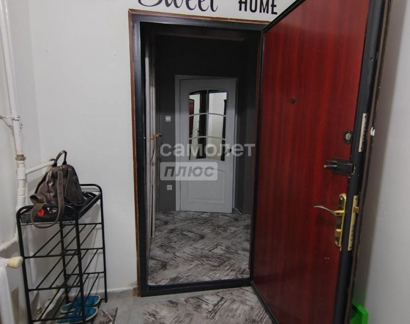 Продаётся 1-комнатная квартира, 41.7 м²