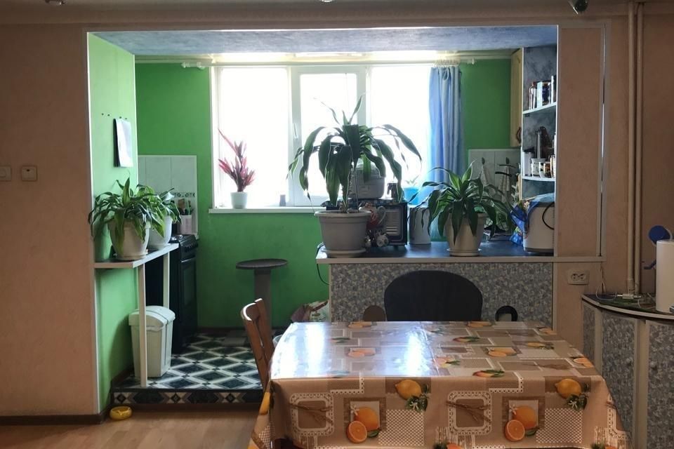 Продаётся 2-комнатная квартира, 58 м²