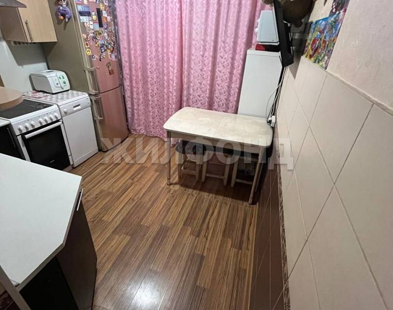 Продаётся 3-комнатная квартира, 74 м²