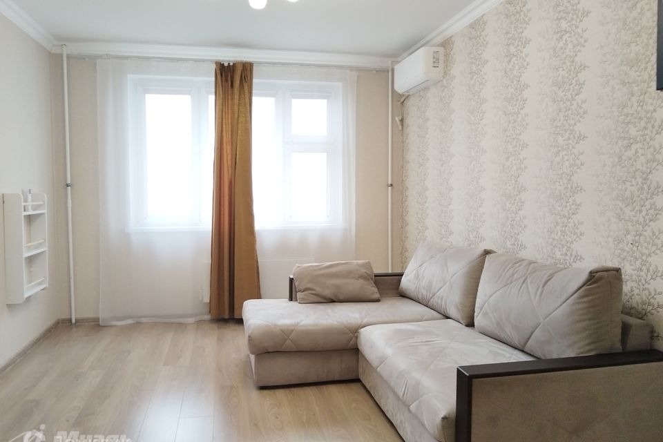 Сдаётся 1-комнатная квартира, 42.4 м²