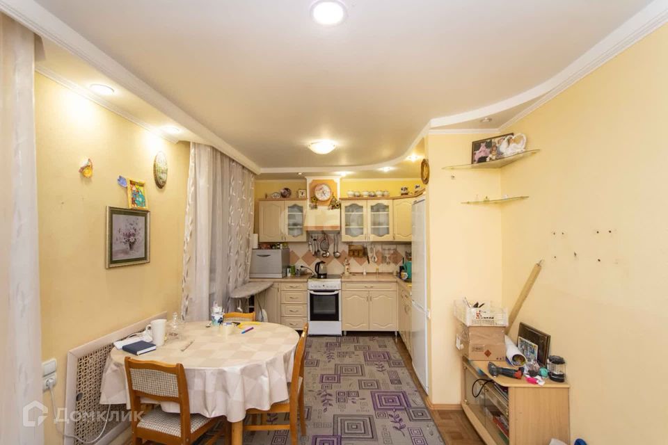 Продаётся 3-комнатная квартира, 60.8 м²