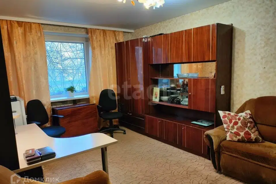Продаётся 2-комнатная квартира, 42.4 м²