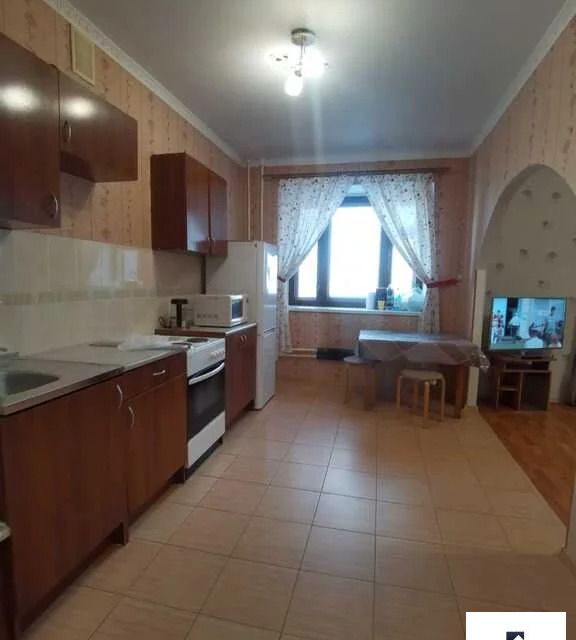 Сдаётся 2-комнатная квартира, 80 м²