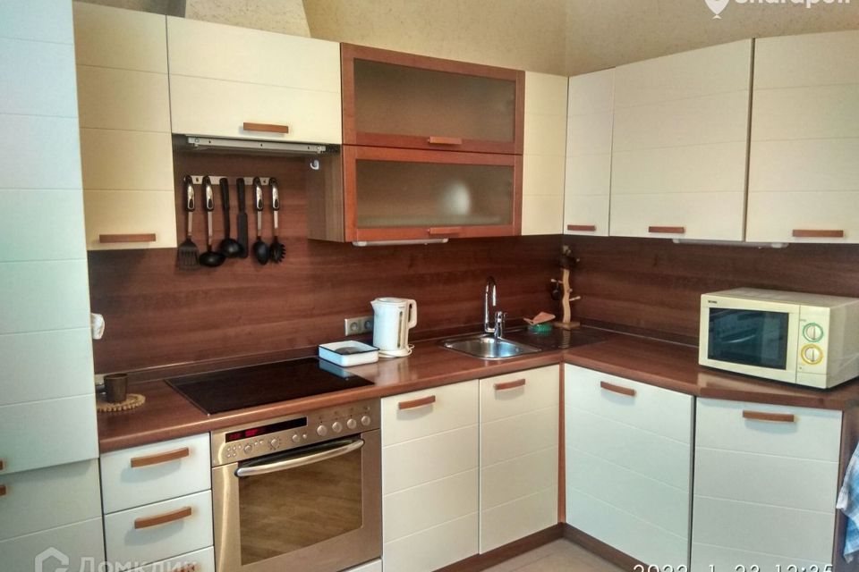 Сдаётся 2-комнатная квартира, 71.4 м²