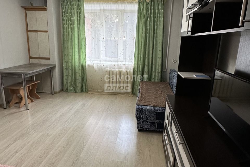 Продаётся 1-комнатная квартира, 42.9 м²