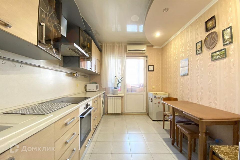 Продаётся 2-комнатная квартира, 58.2 м²