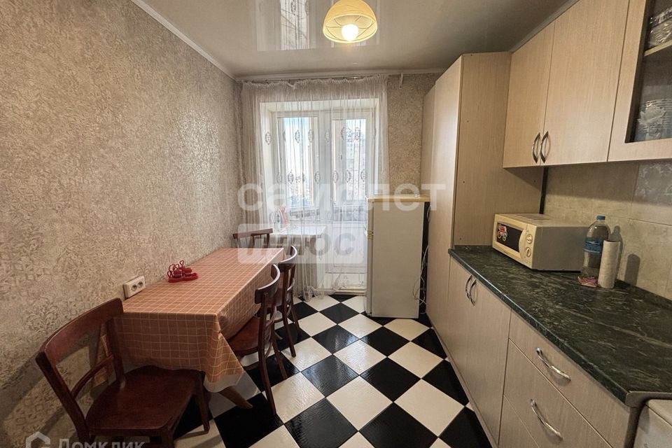 Сдаётся 2-комнатная квартира, 57 м²