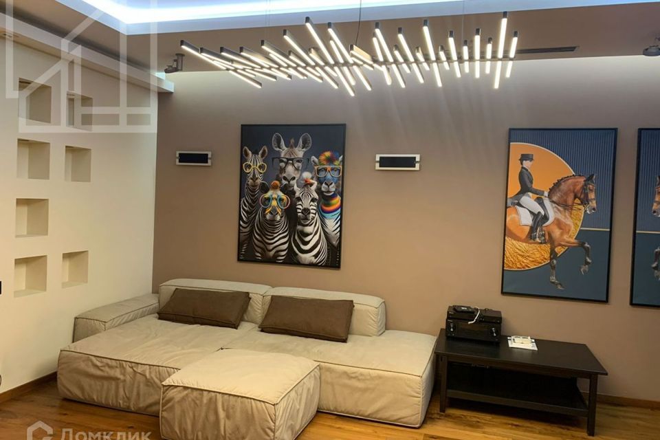 Сдаётся 3-комнатная квартира, 115 м²