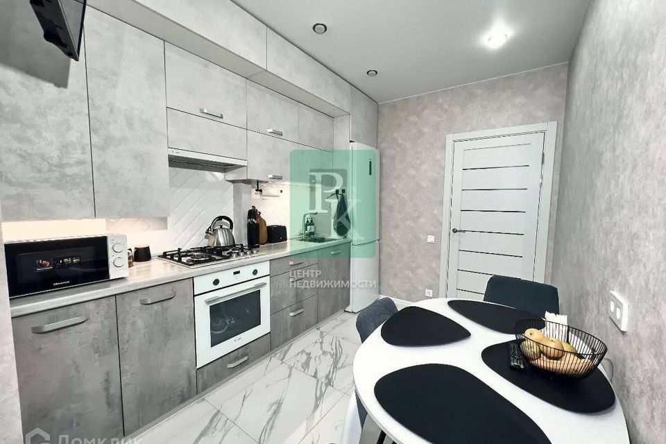 Продаётся 1-комнатная квартира, 38 м²