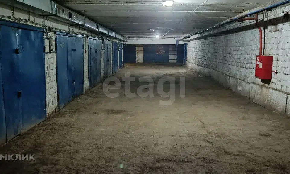 Продаётся гараж, 18 м²