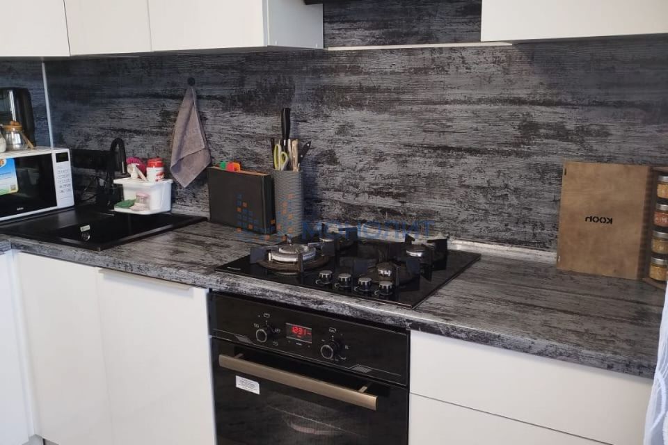 Продаётся 3-комнатная квартира, 66.4 м²