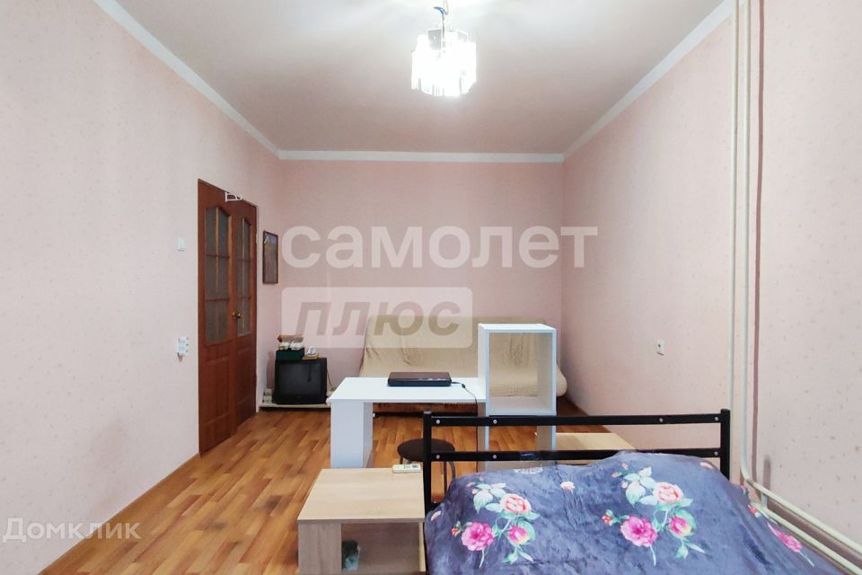 Продаётся 1-комнатная квартира, 38 м²