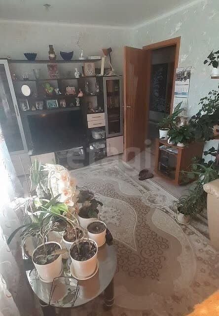 Продаётся 3-комнатная квартира, 49.5 м²
