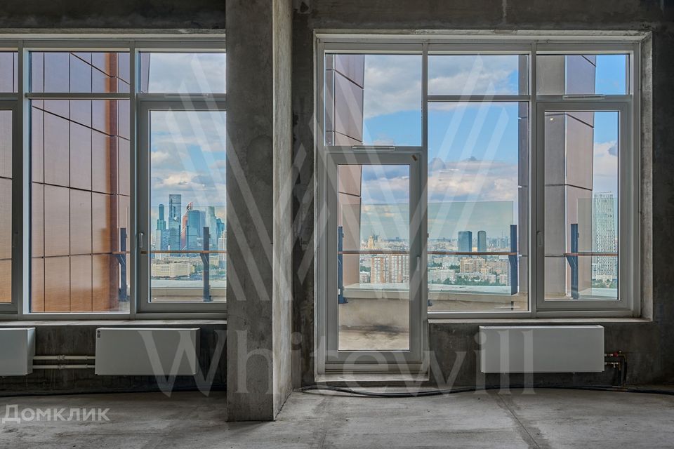 Продаётся студия, 401 м²