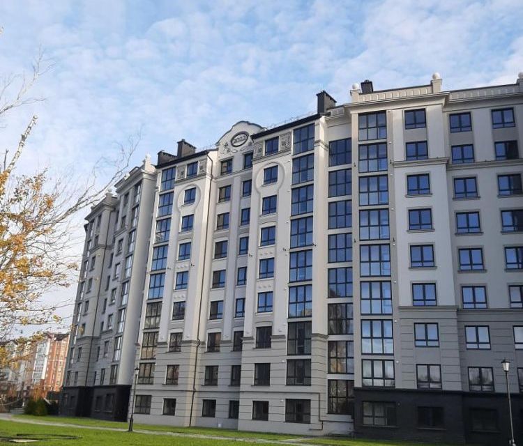 Продаётся 2-комнатная квартира, 116.9 м²