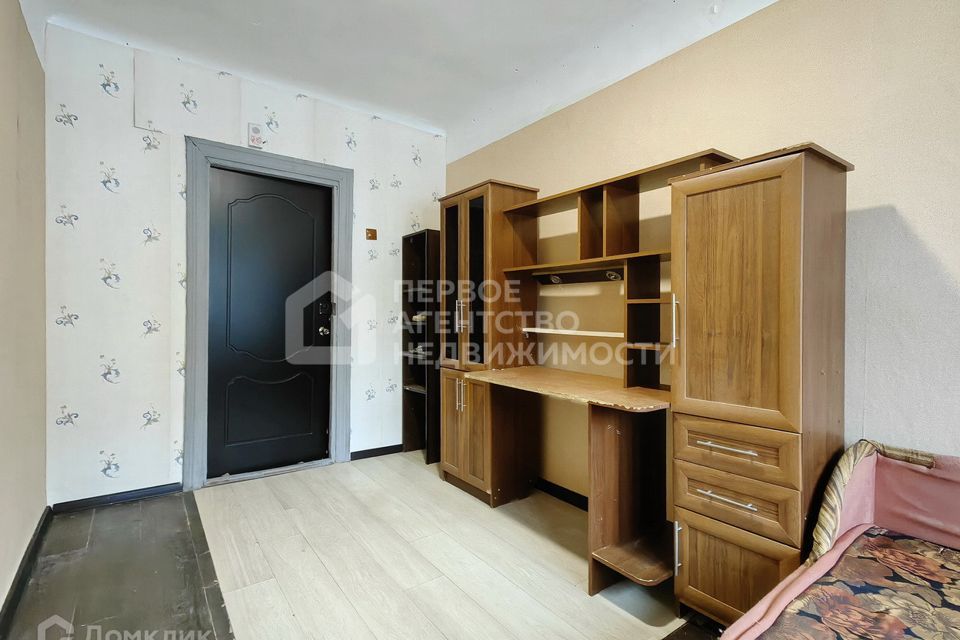 Продаётся 2 комнаты в 5-комн. квартире, 20.4 м²